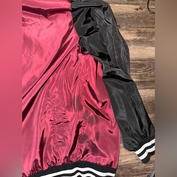 Original Deluxe Men’s black red white Varsity Jacket size XL - Picture 11 of 11